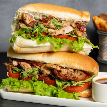 Grilled Chicken & Sun Dried Tomatoes Sandwich